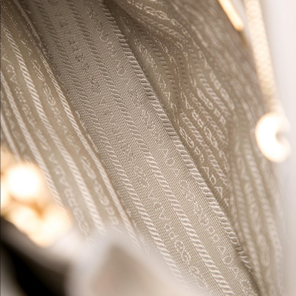 Prada Saffiano Lux Parabole | Pre-Owned - Picture 4 of 4